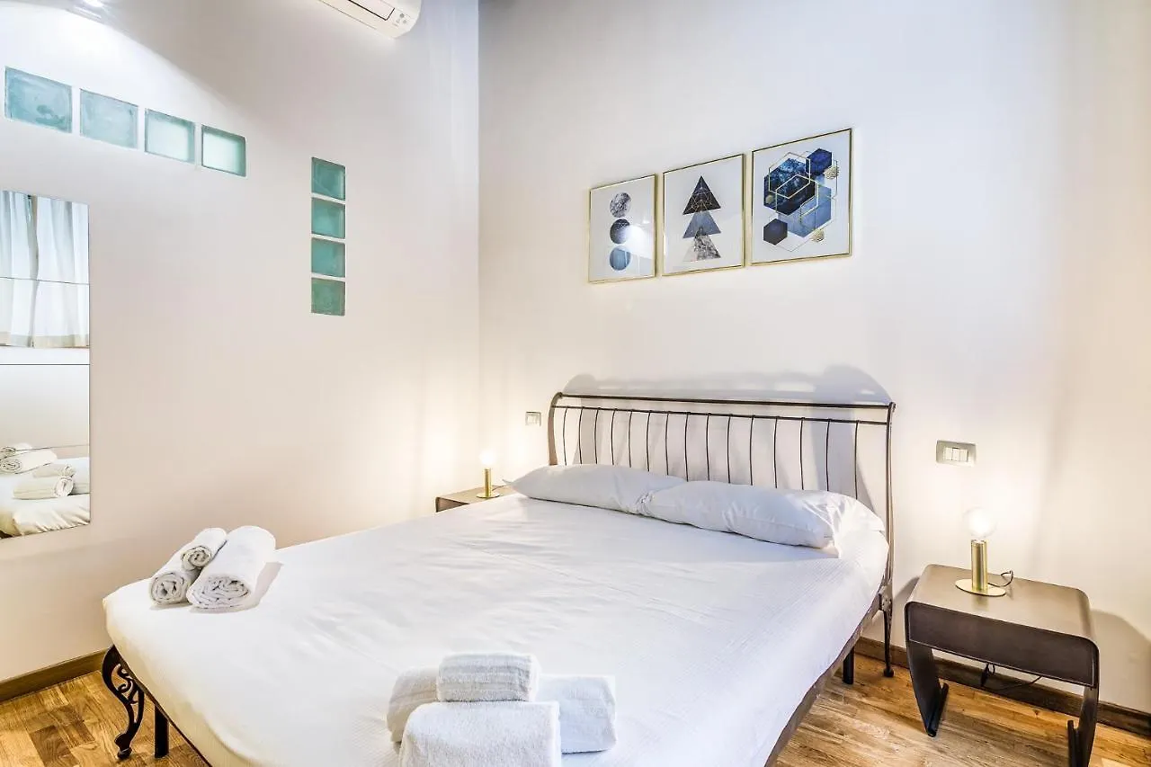 Ferrari Apartment Mediolan